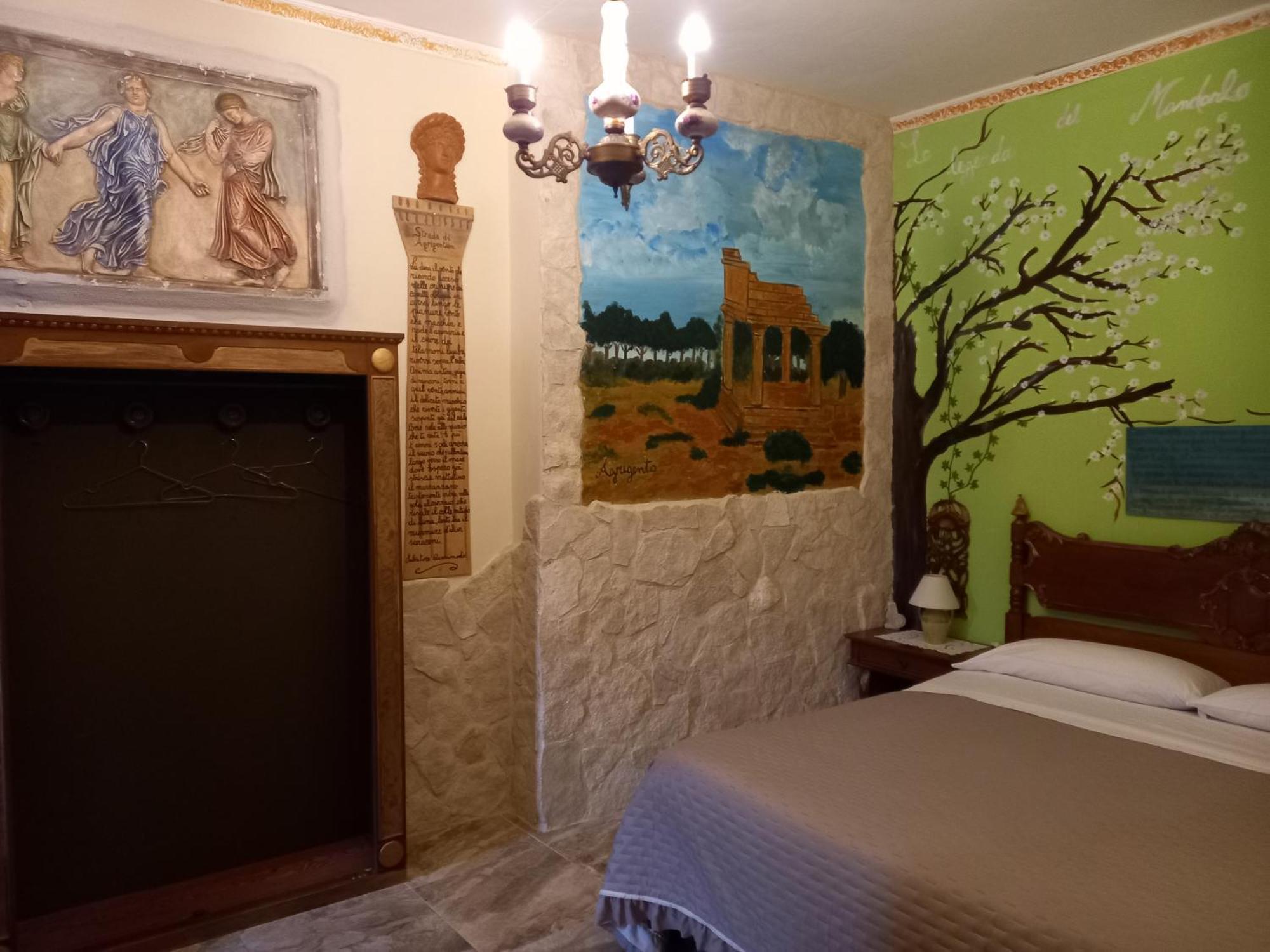 Bed and Breakfast Sicilia In Miniatura "L'Atelier Dell'Etna" Zafferana Etnea Habitación foto